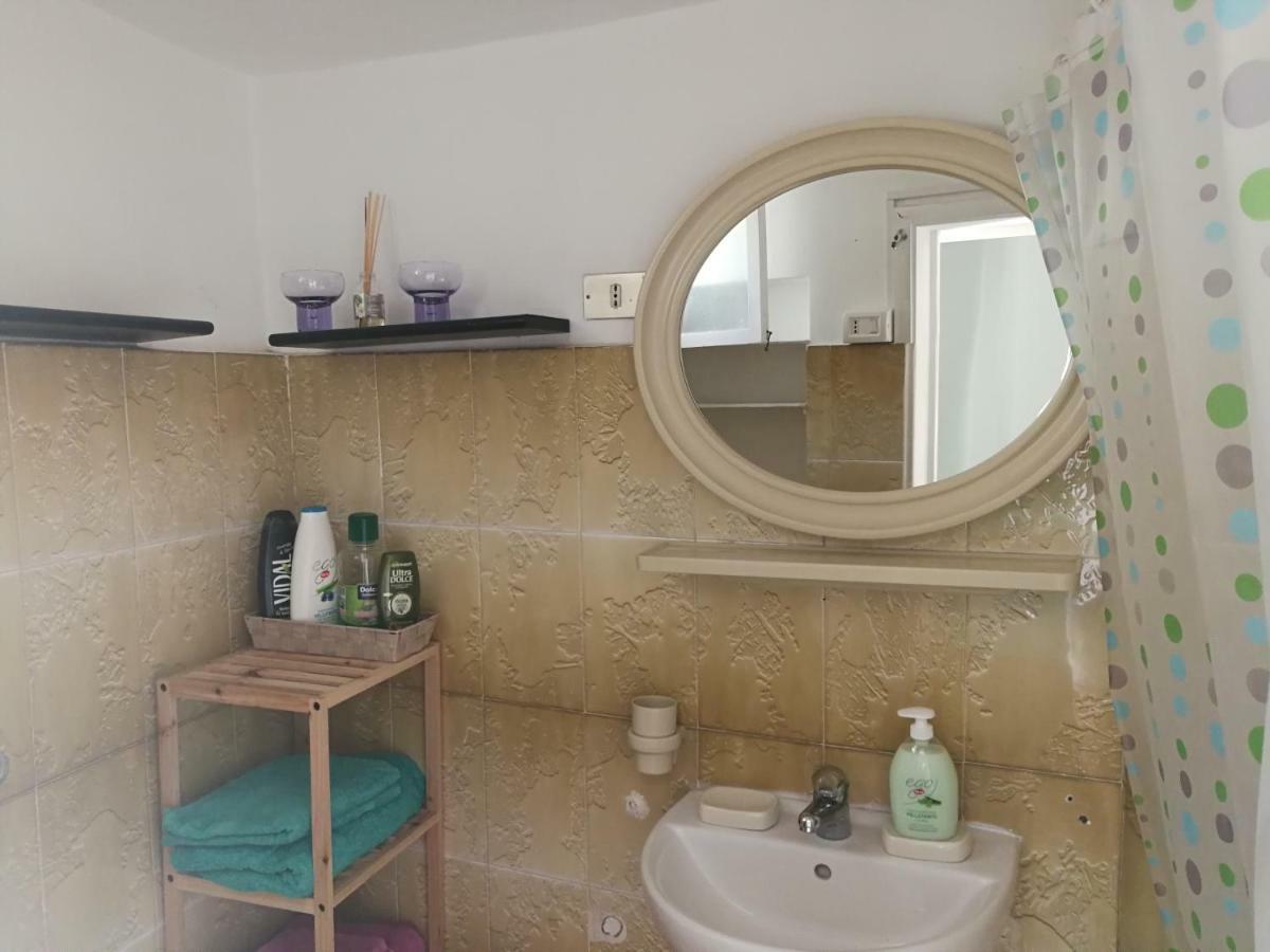 Casa La Chicca Di Gina Apartment Ostuni Luaran gambar